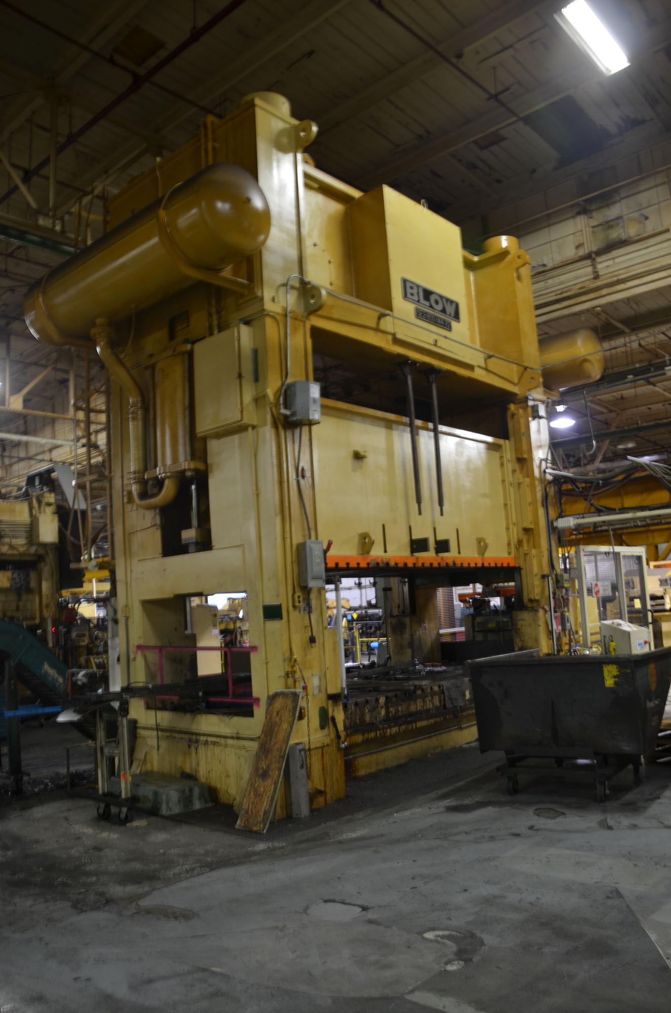 1996 BLOW SE2-800-144-72 Straight Side Press | Levy Recovery Group